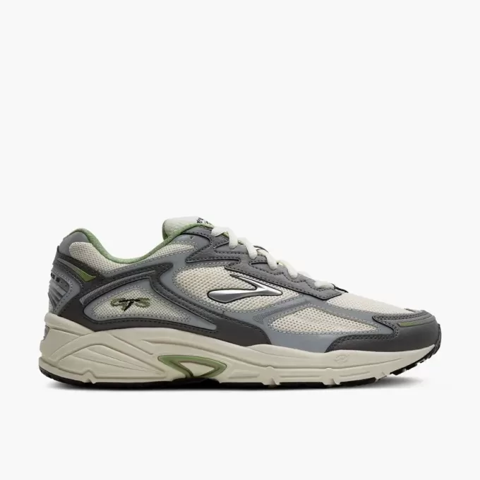 Brooks Adrenaline GTS 4