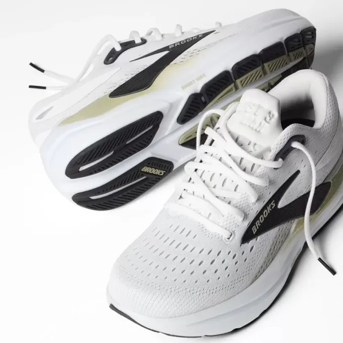 Brooks Ghost Max 3