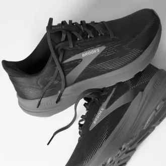 Brooks Revel 8