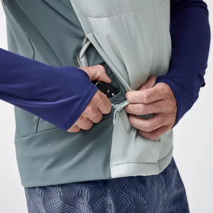 Chaleco híbrido Brooks Shield 3.0